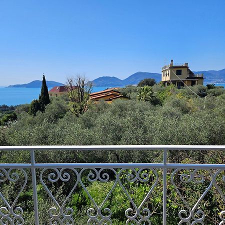 Villa Degli Ulivi - Free Parking レーリチ エクステリア 写真