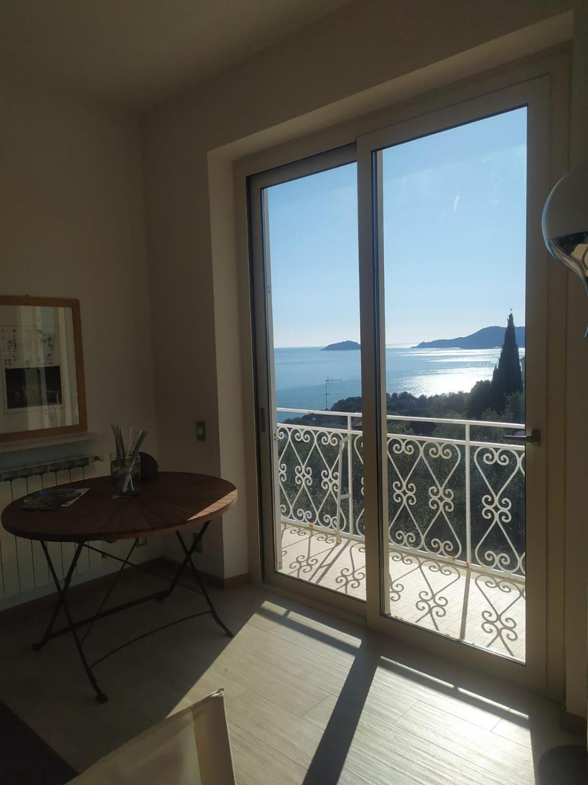 Villa Degli Ulivi - Free Parking レーリチ エクステリア 写真