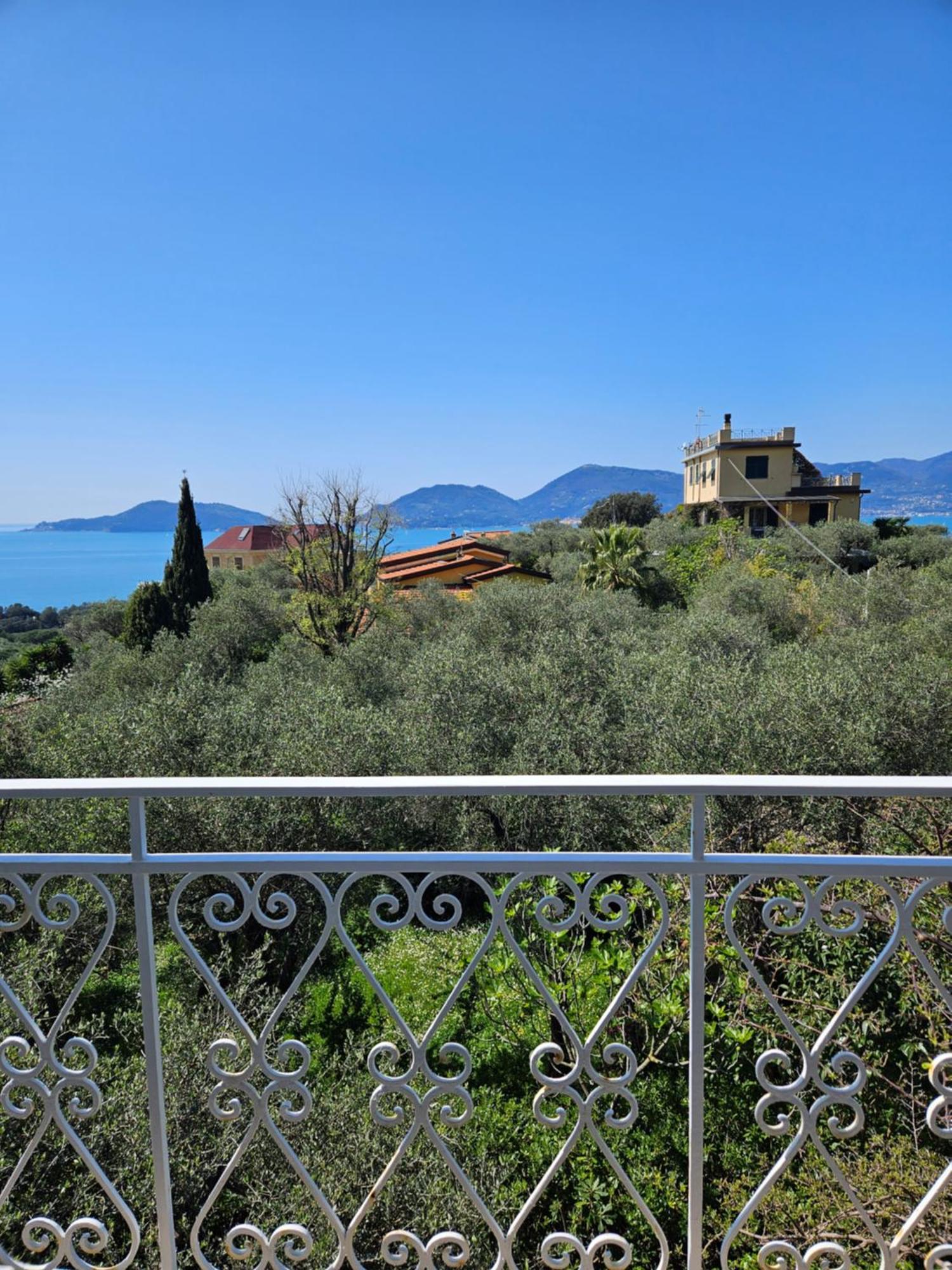 Villa Degli Ulivi - Free Parking レーリチ エクステリア 写真